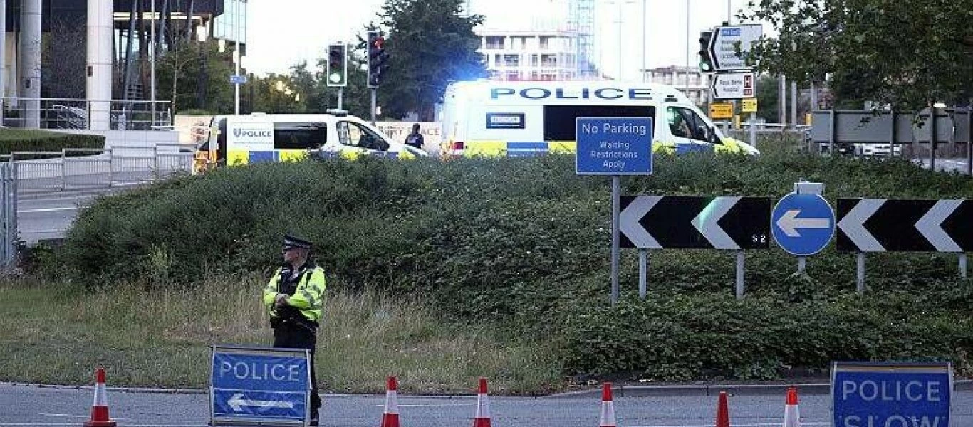 Βρετανία: Τρεις νεκροί και τραυματίες από τρομοκρατική επίθεση με μαχαίρι - Δράστης 25χρονος Λίβυος (βίντεο) (upd2)